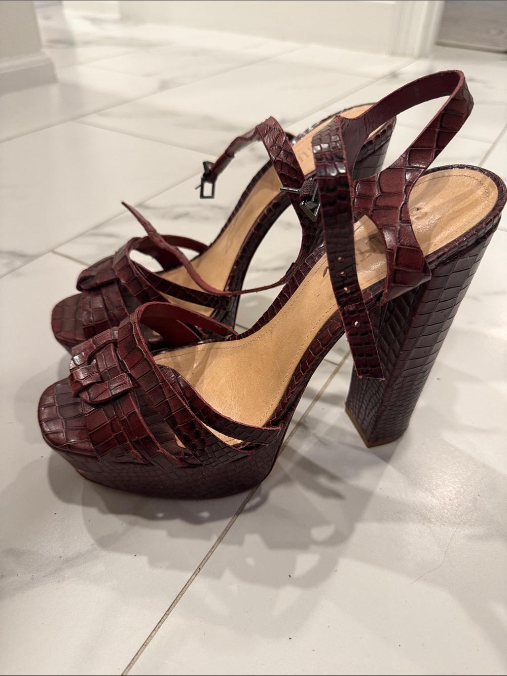 SCHUTZ Burgundy Croc-Embossed Platform Slingback Heels